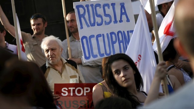 Le Blog Finance: Грузины протестуют не из-за Южной Осетии, а из-за нефти