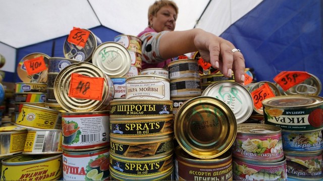 Казахстан вслед за Россией отказывается от прибалтийских консервов