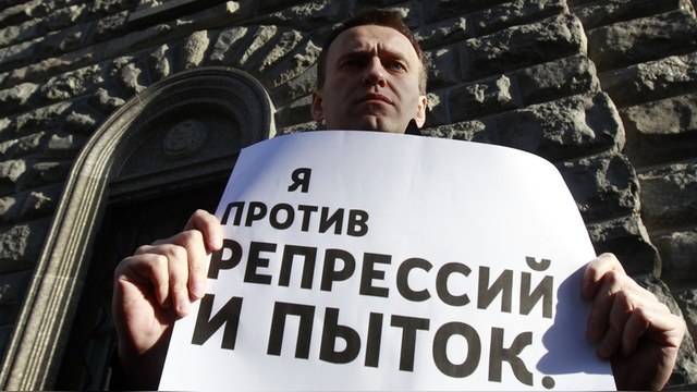 Навальный: Путин терроризирует элиту, чтобы та не раскололась