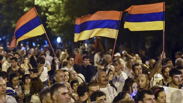 Al Jazeera: Россия - ключ к пониманию протестов в Армении