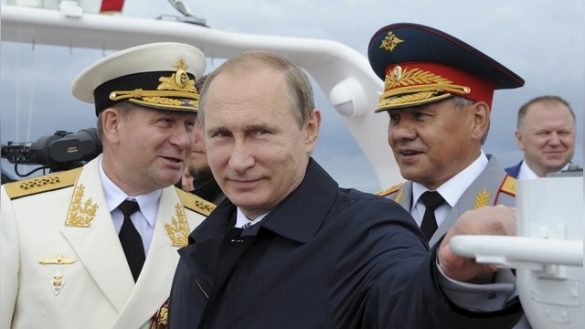 Bloomberg: Путин ударил по алкоголю, табаку и правам человека   