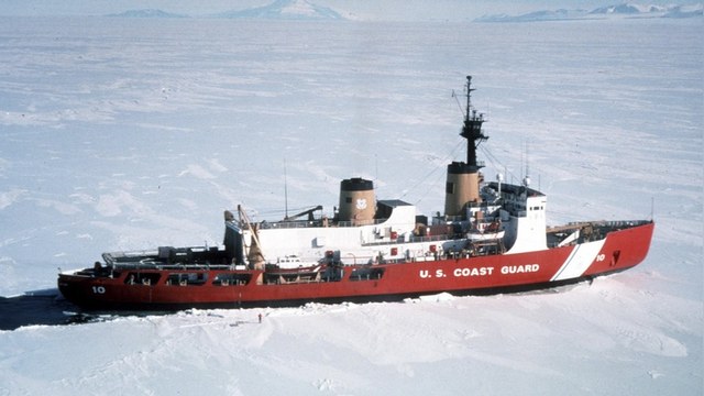 Адмирал США в отставке: Вашингтону пора догонять Москву и Пекин в Арктике