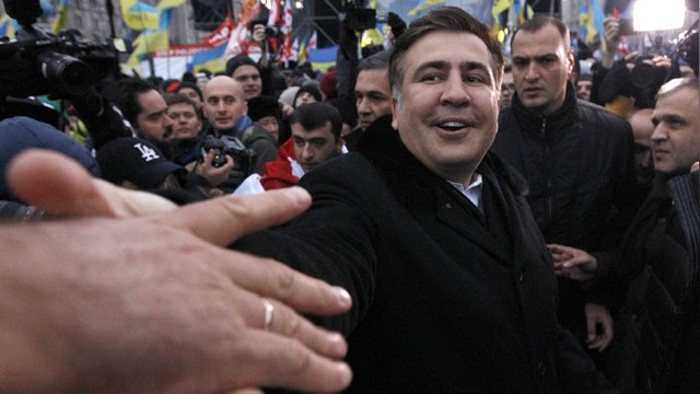 Открытые пляжи и снесенные заборы: как Саакашвили борется с коррупцией