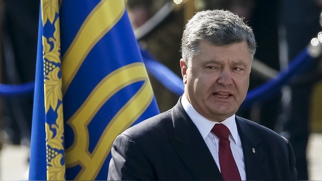 Порошенко призвал мир преподать России «урок Второй мировой»