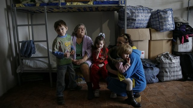 Contra Magazin: Беженцев с Украины в Европе считают «третьесортными»