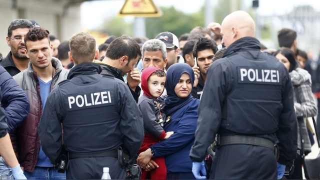 Alles Schall und Rauch: Кризис с беженцами превратил Европу в «клуб эгоистов»