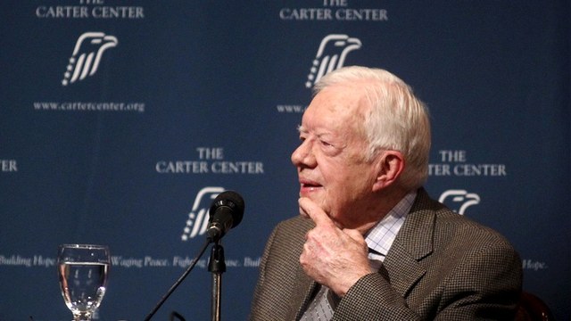 Экс-президент США Картер настаивает на переговорах с Россией и Ираном 