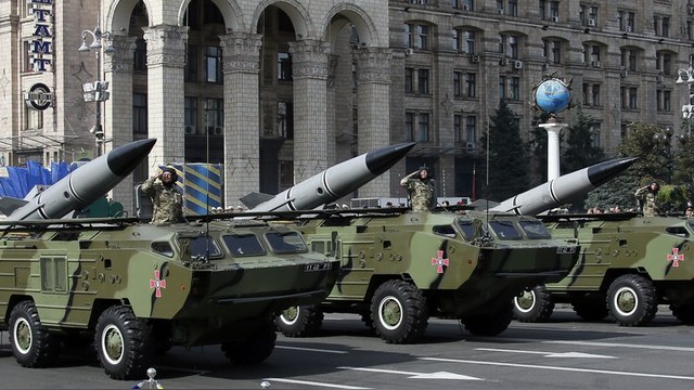 Focus: Будь у Киева ядерная бомба, Москва бы Крым не забрала