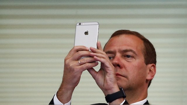 SD: Патриотичный Instagram Медведева - инструмент политики