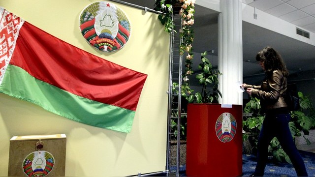 Kurier: Лукашенко устраивает «шоу для Запада» ради смягчения санкций