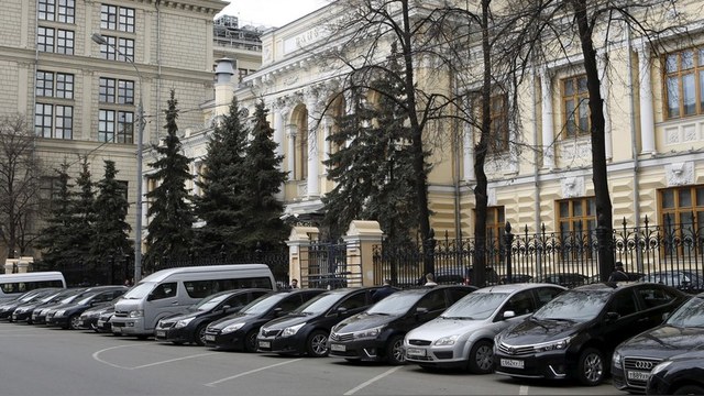 Плата за парковку: автомобиль в Москве становится роскошью