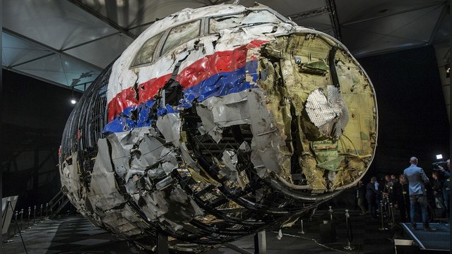 Сын жертв крушения MH 17: Киев тоже причастен к катастрофе