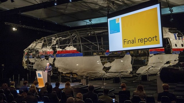 Die Zeit: Рейс MH 17 погубили «слепая» Европа и алчный Киев