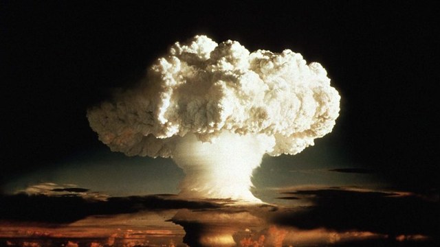 FT: В 50-е Лондон больше всего боялся советской водородной бомбы