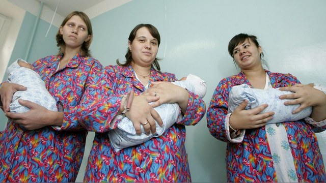Le Monde: В плане рождаемости Россия так и не смогла переплюнуть СССР