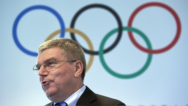 Глава МОК уверен: Россия разберется с допинговым скандалом к Олимпиаде в Рио