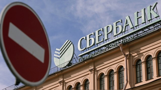Le Figaro: Из-за кризиса россияне стали предпочитать ломбарды банкам
