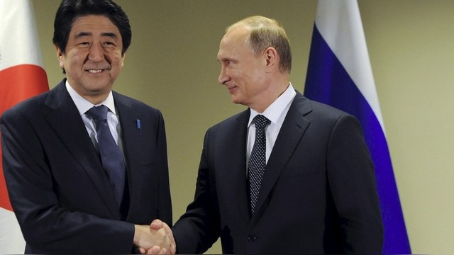 Mainichi Shimbun: Путин не приедет в Японию, но зато приглашает к себе
