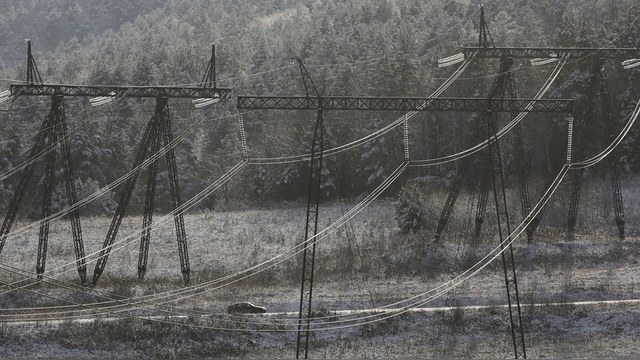 «Укрэнерго»: Крым останется без электричества, если подует ветер