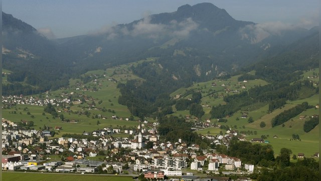BBC: В Швейцарской деревне не любят вспоминать свое «ленинское прошлое»
