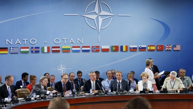 American Thinker: Чтобы расколоть НАТО, России не нужно даже стараться