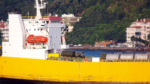 Bloomberg: Турция отпустила три из четырех российских кораблей
