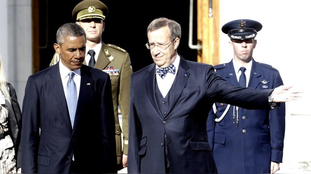 Президент Эстонии: За снятие санкций с Москвы выступают только бестолочи