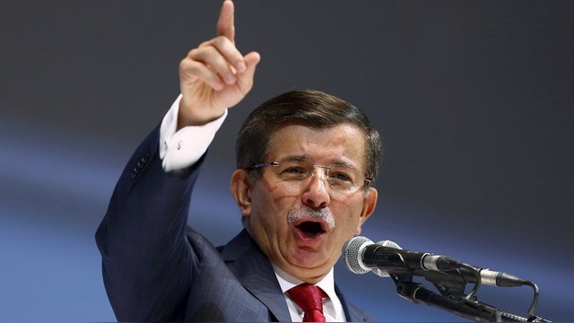 Давутоглу: Визитом в Москву турецкий депутат предал и опозорил Турцию