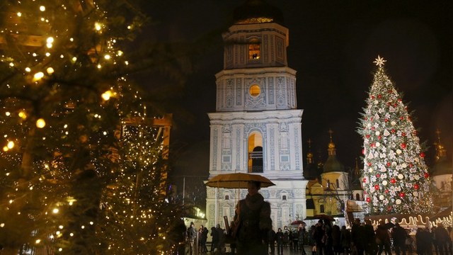 Корреспондент: Турчинов предложил перенести Рождество на 25 декабря