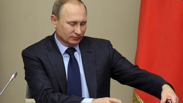 Опрос Bloomberg: Лишь один экономист оценил работу Путина на «отлично»