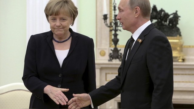 WP: Cделкой с Путиным Меркель предает моральные принципы Германии