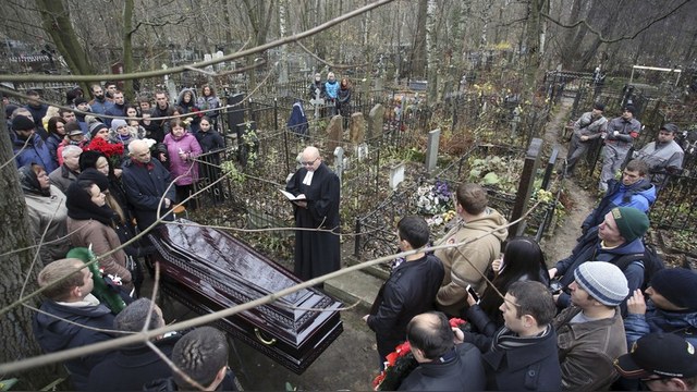 NouvelObs: Wi-Fi на кладбищах – намек Кремля о том, где место оппозиции