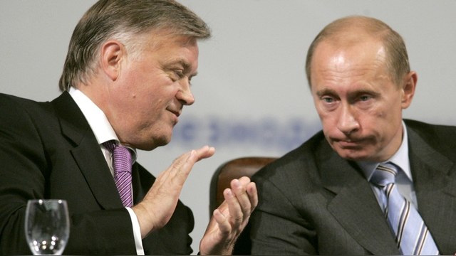 Bloomberg: Якунин посоветовал приближенным Путина «знать свое место»