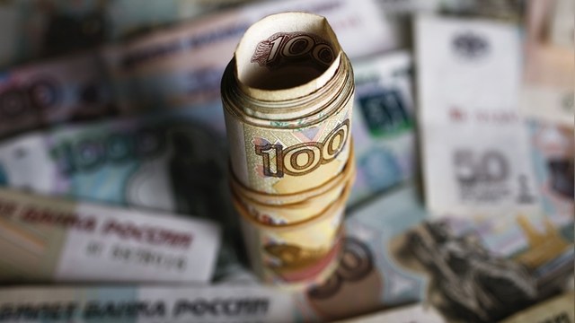 Washington Post: Потеря доверия к рублю грозит России банкротством