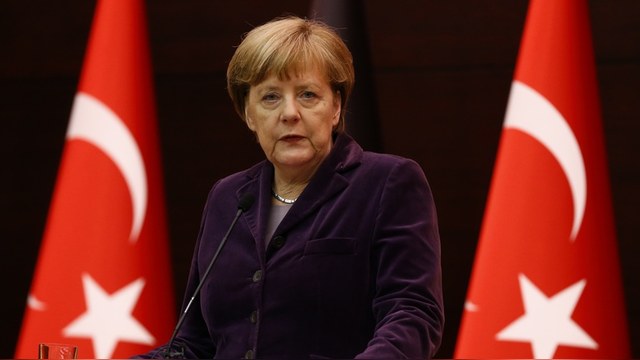 Guardian: Ангела Меркель обвинила Россию в страданиях сирийцев