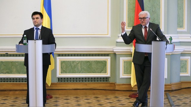 DW: Штайнмайер остался недоволен политическим безволием Украины