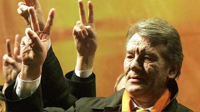 ГОРДОН: Ющенко уже чувствует запах горящих шин – новый «майдан» близко