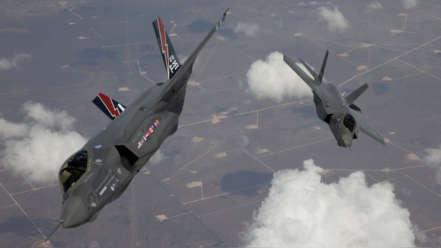 National Interest: F-22 и F-35 ошеломят российскую ПВО «смертоносным дуэтом»