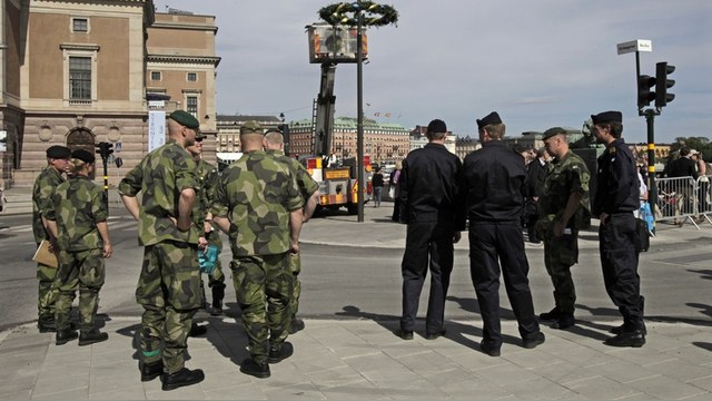 Expressen: Офицер шведской разведки угрожал коллегам от имени России