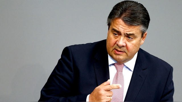 Вице-канцлер ФРГ: Берлину необходимо перезагрузить диалог с Москвой