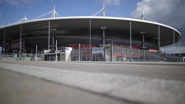 BFM TV: Россия и Франция сыграют в футбол под присмотром снайперов