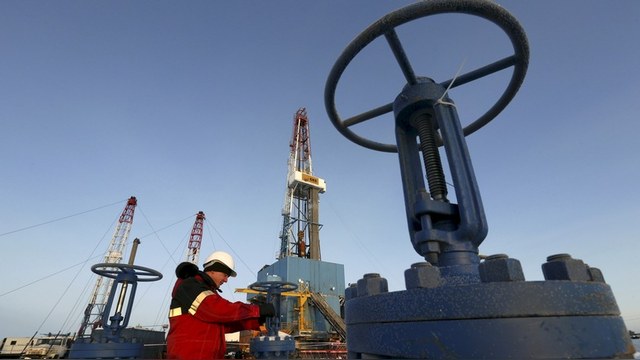 BI: Эгоизм Москвы и Эр-Рияда обрекает встречу производителей нефти на провал