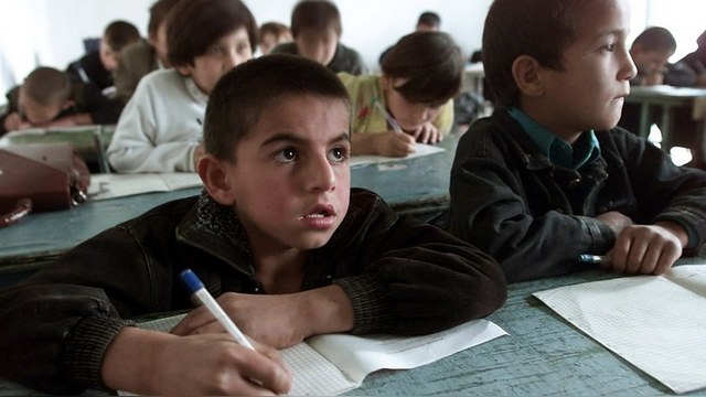 RFE: В Таджикистане запретили давать детям русские фамилии и отчества