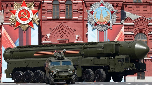National Interest: Пора отбить у РФ охоту угрожать миру ядерной дубинкой