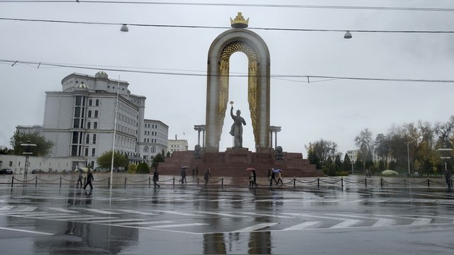 Radio Free Europe: Драка на Хованском кладбище встревожила таджикские власти