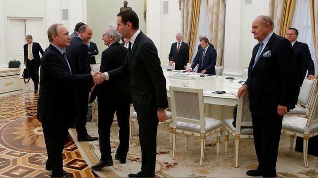 L'Opinion: Французские бизнесмены ждут отмены антироссийских санкций 