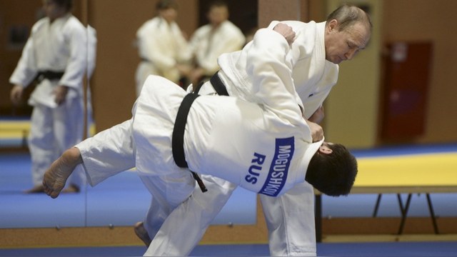 Newsweek: Владимир Путин прочит самбо олимпийское будущее