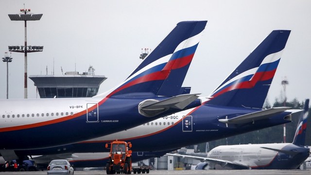 В Шереметьеве три самолета пострадали от удара молнии