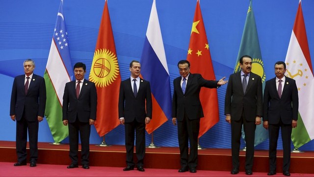 Diplomat: Только «страны-клиенты» поддерживают Россию и Китай