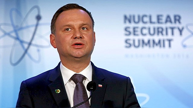 Президент Польши призвал НАТО показать «имперской России» единство и силу